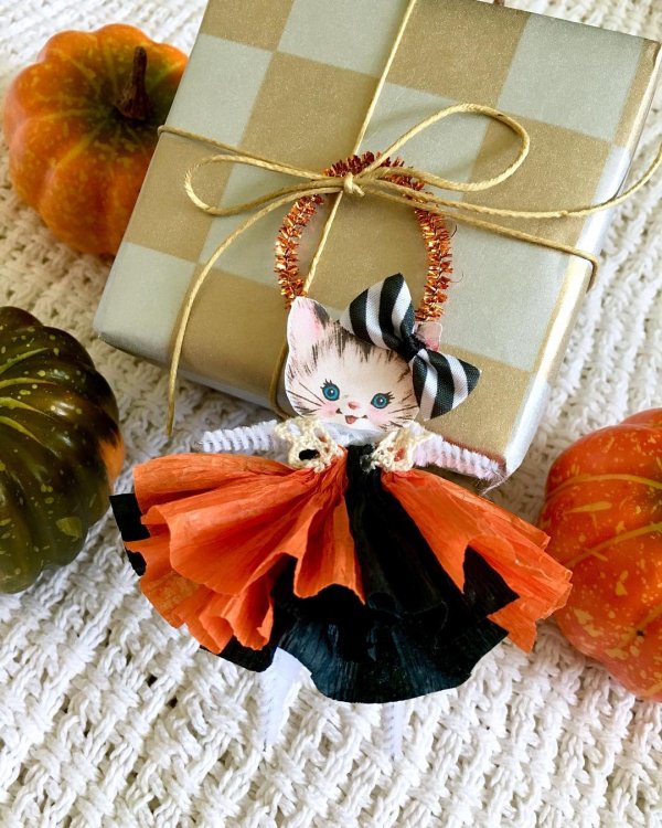 Halloween cat is ready for decor. Pic by poppiesandposey