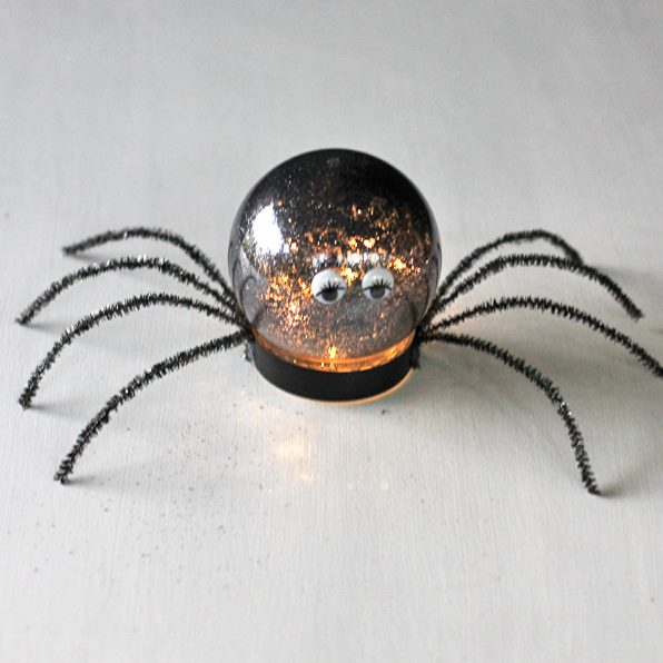 Luminar Spider Halloween Craft