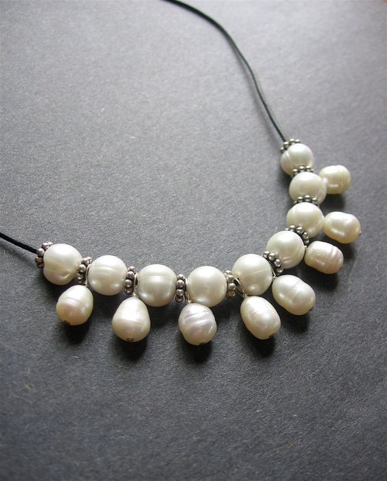 Marvellous Pearl Beaded Necklace