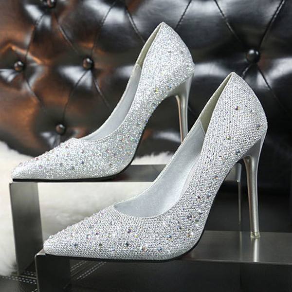 Marvelous Pointed Toe Silver Beading Pumps