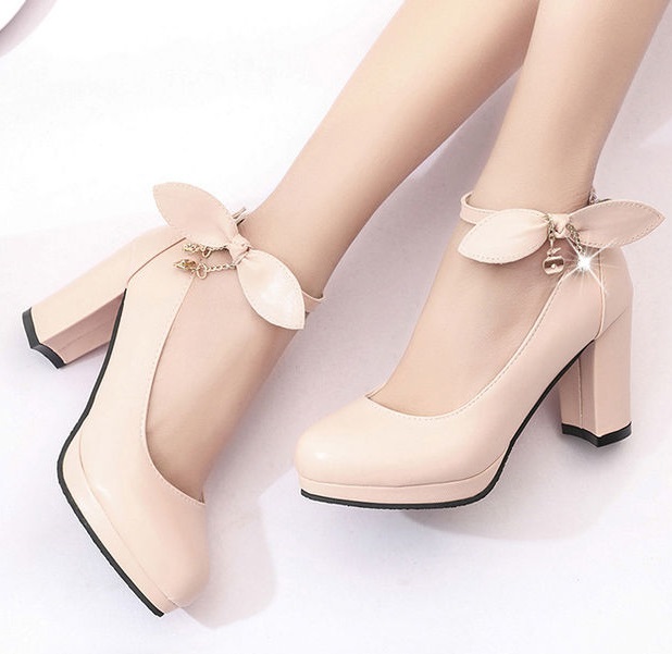 Stunning Block Heel Pumps With Bow On Ankle