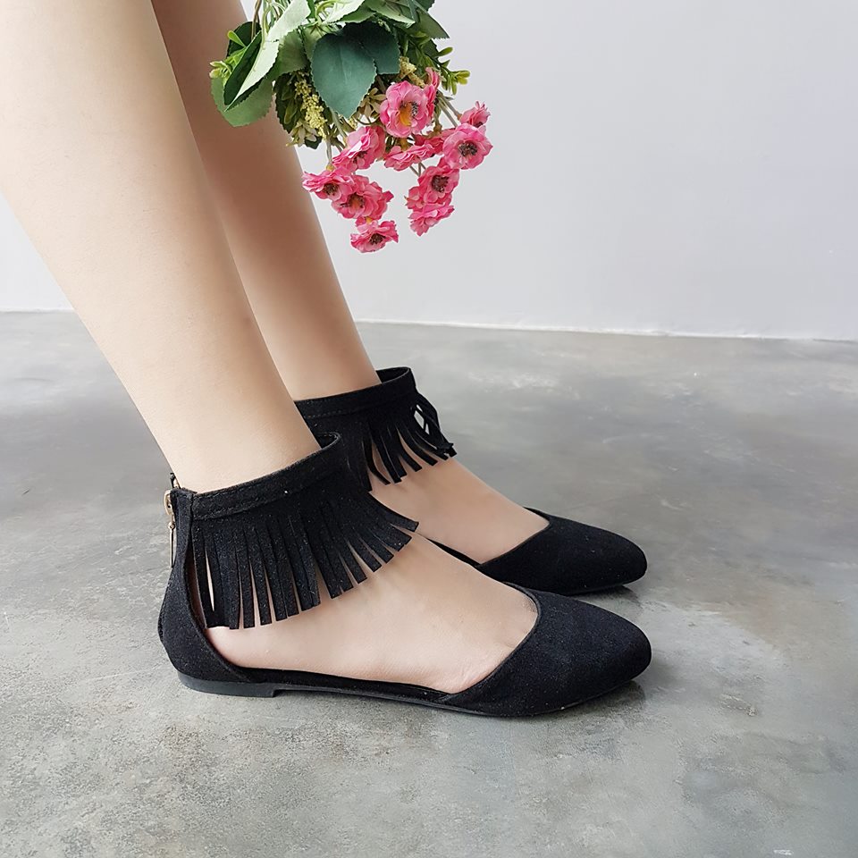Dashing D'Orsay Flats With Fringes Ankle Strap