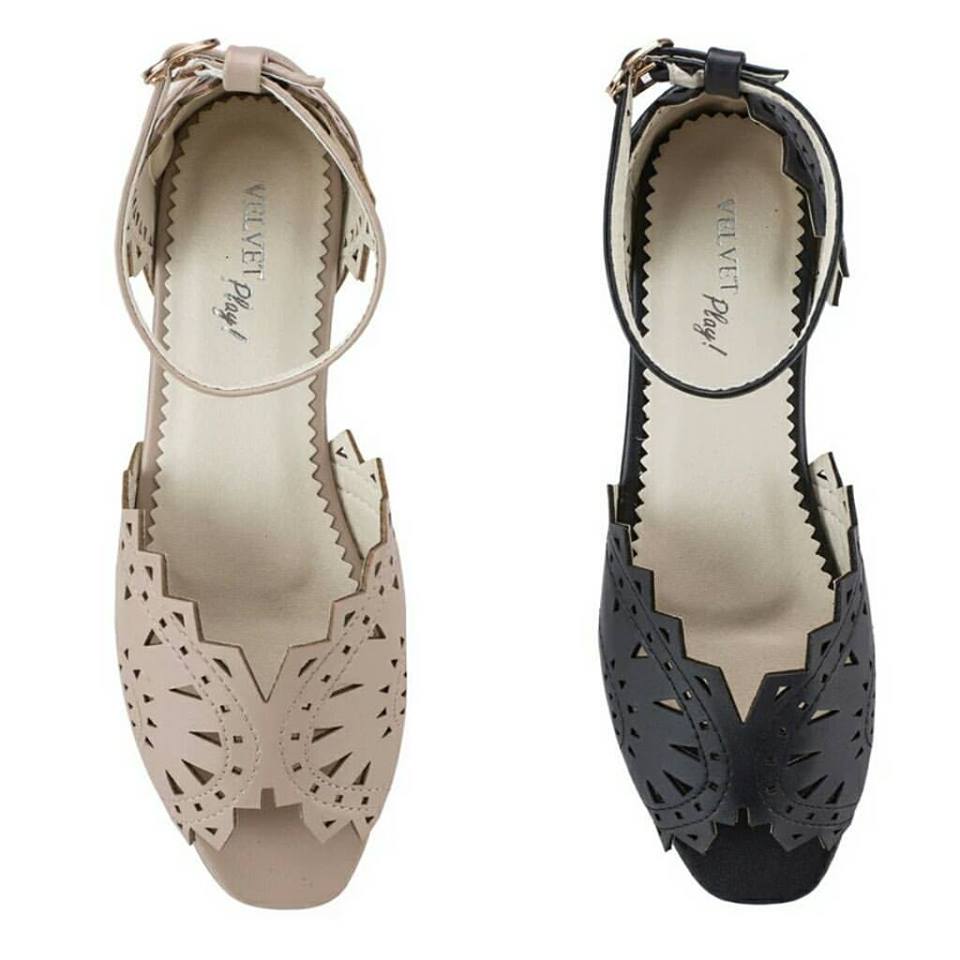 Exclusive Cut Out D'Orsay Flats