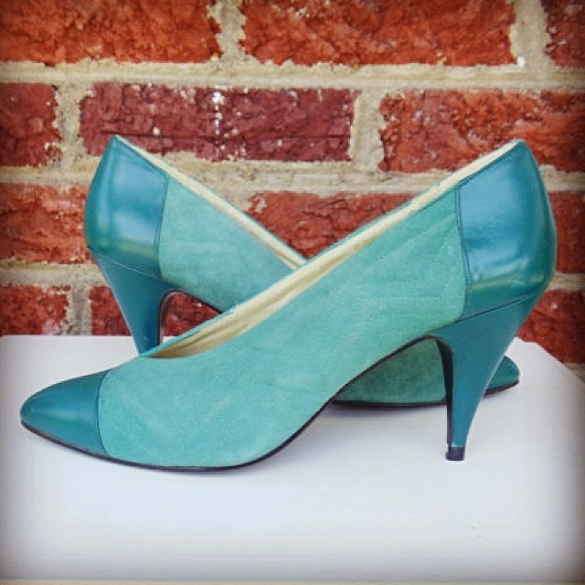 Ultimate Teal Leather And Suede Spectator Pumps With Quilted Design
