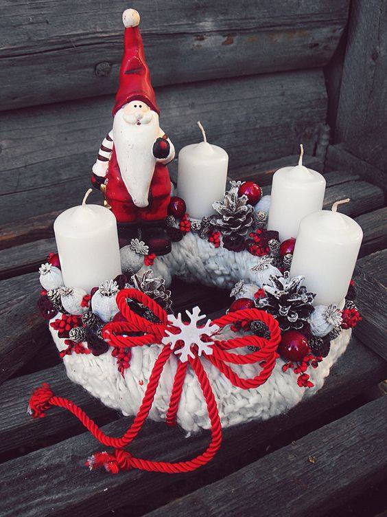 Beautiful DIY Candles Christmas Decor