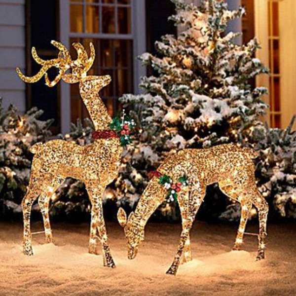 Brighten reindeer for Outdoor decor. Pic by my_love_of_christmas