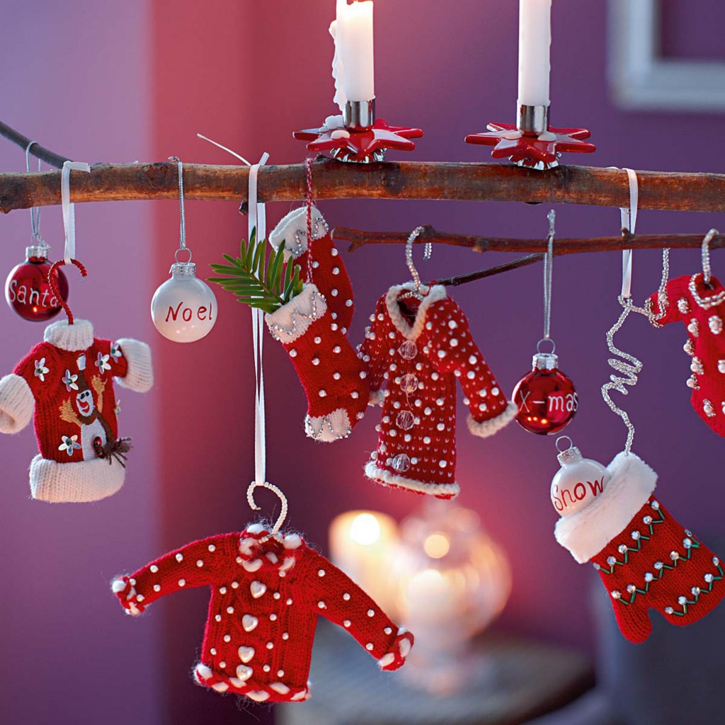 Eye Catching Idea To Decorate Room With Little Santa Clothes