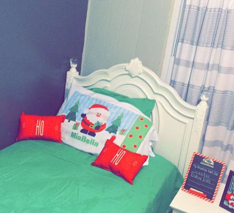 Green & Red Santa Bedding