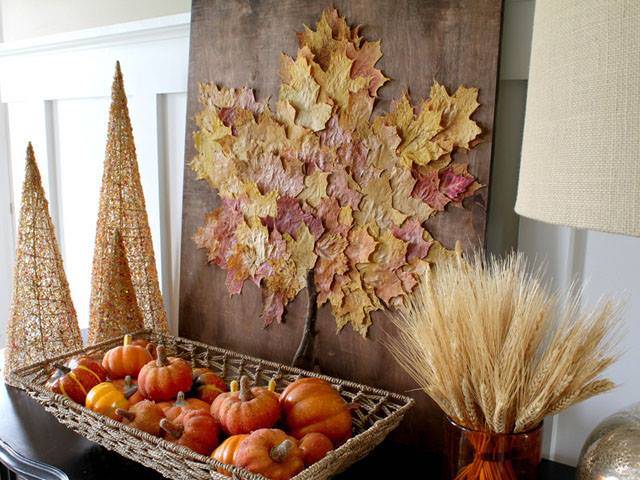 Nice Artistic Idea To Decor Leaves On Wall