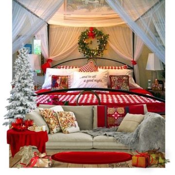 Perfect Christmas Bedroom Decoration With Tree, Wreath and Accessories