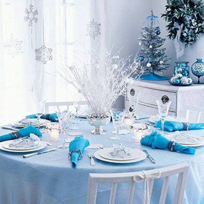 Rocking Blue & White Table Decor