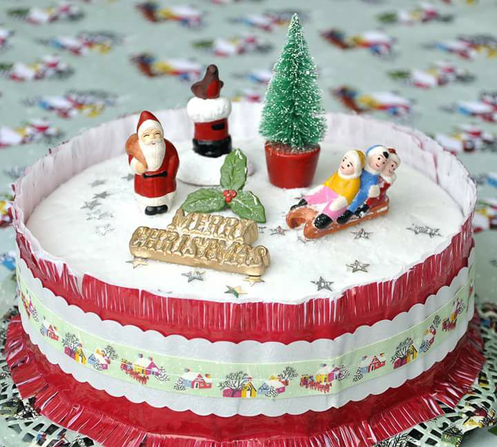 Traditional Christmas Cake Design