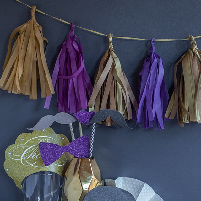 Charming Purple & Golden Tissue Paper Garand To Decorate Home