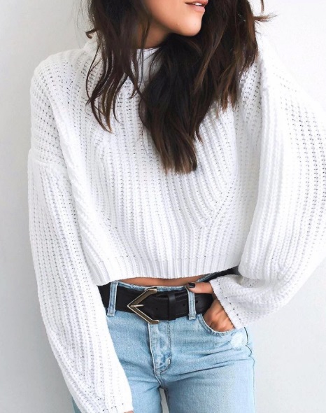Gorgeous Cream Knit Cropped Sweater With Jeans