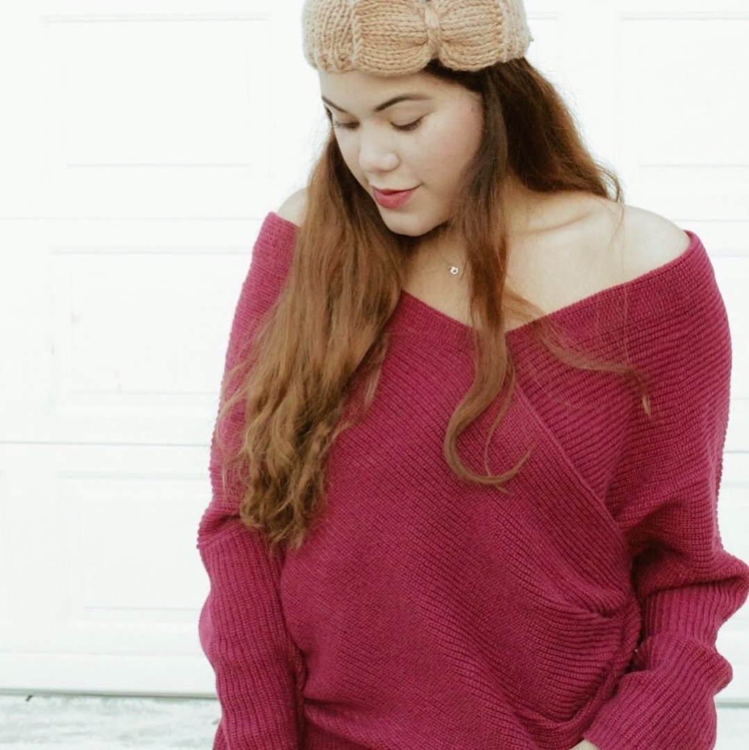 Stunning Magenta Sweater With Cap