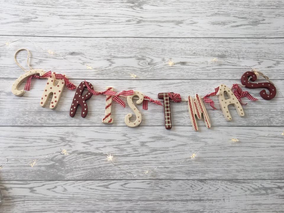 Wooden Hanging Chistmas Garland
