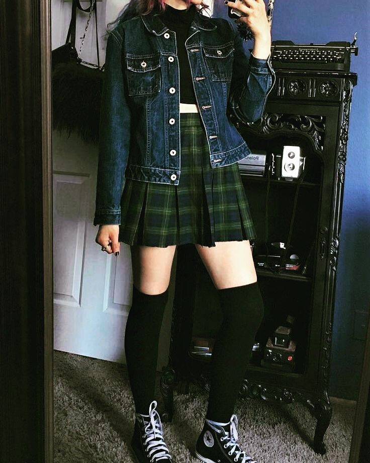 Grunge Style Pleated Skirt And Denim Jacket With Long Socks & Shoes