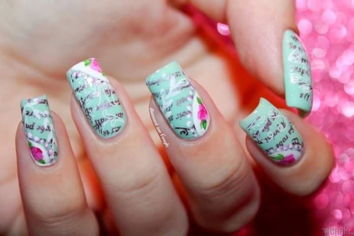 Rocking Newspaper Printed Nails With Flowers