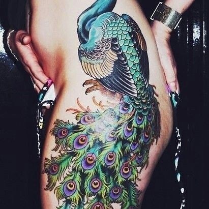 Trendy Realistic Peacock Hip Tattoo Looks Fabulous