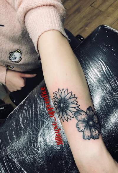 A Little Sunflower Added With Daisy