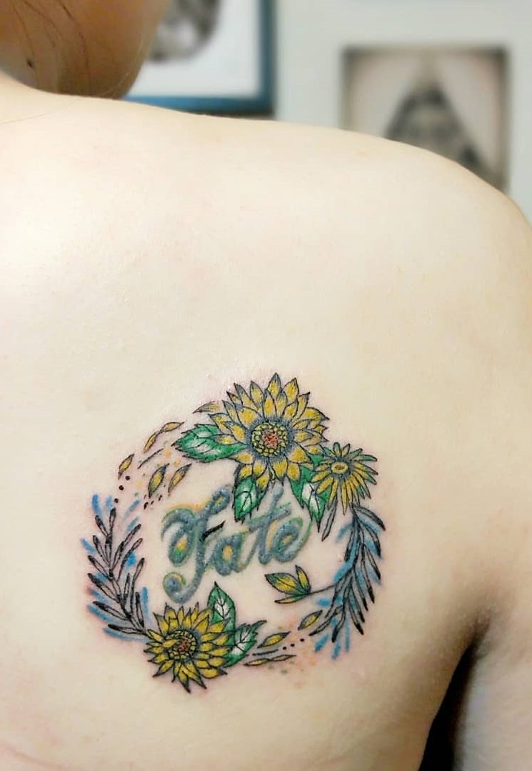 Adorable Sunflower Wreath Tattoo On Back Shoulder