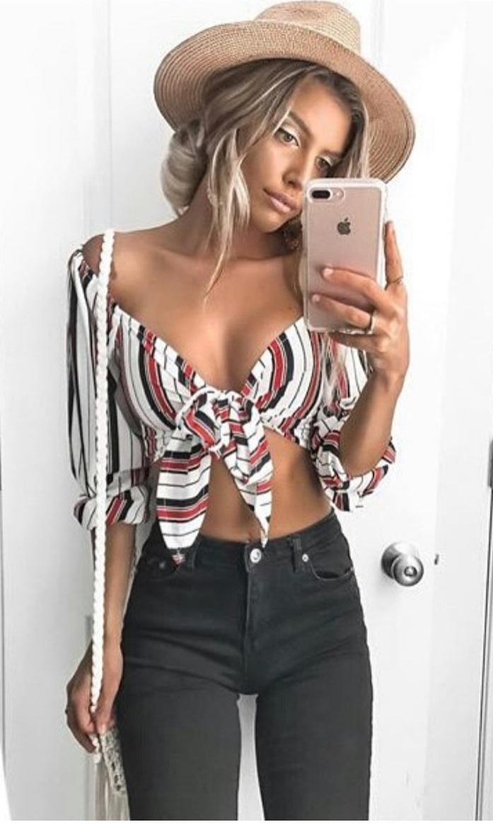 Amazing Stripes Front Knot Crop Top With Jeans And Hat