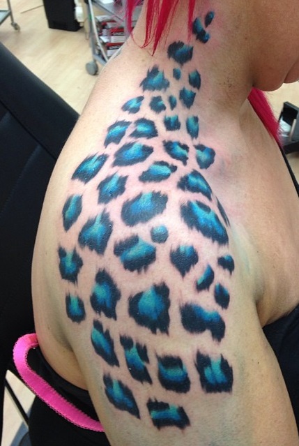 Colored Leopard Print Shoulder Tattoo