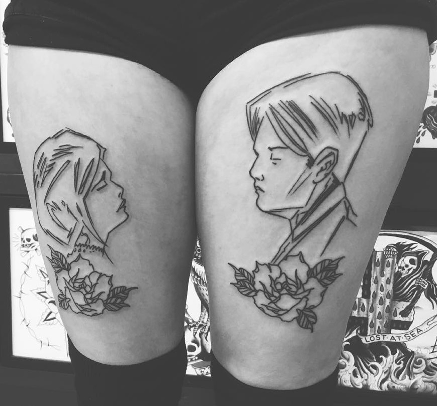 Fantastic Woman And Man Portrait On Both Thigh