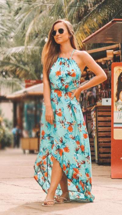 Floral Maxi Dress & Sunglasses Perfect Beach Outfit