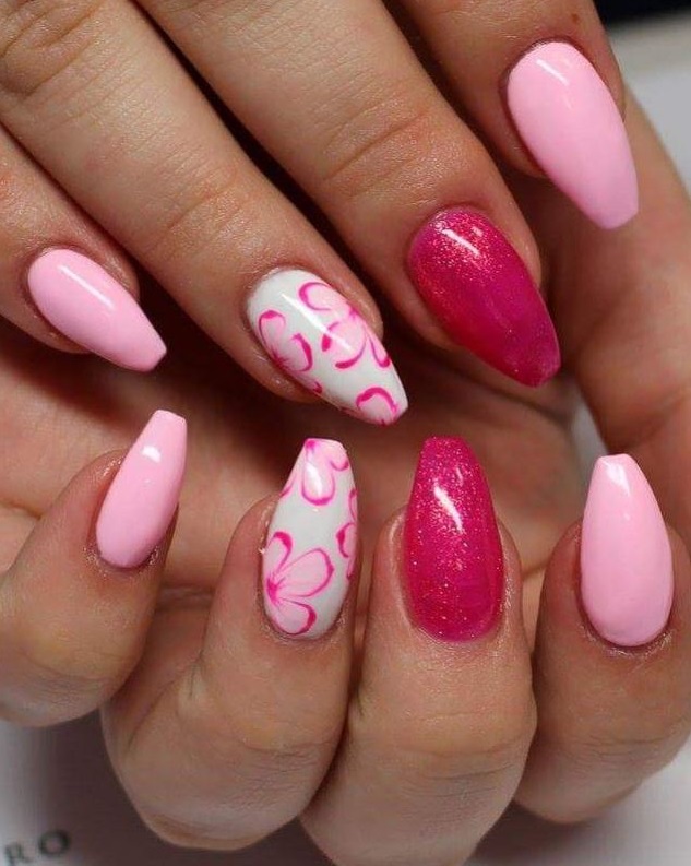 Pretty Pink Summer Nails With Flowers