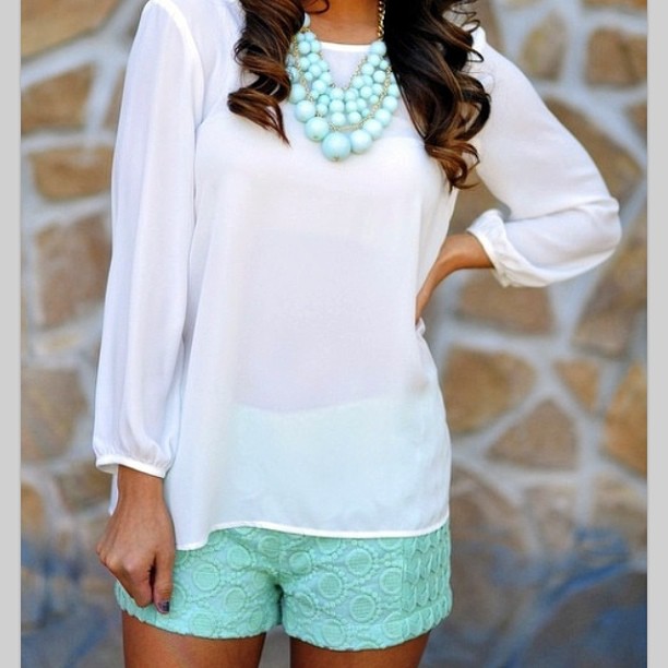White Blouuse, Lace Shorts And Statement Necklace