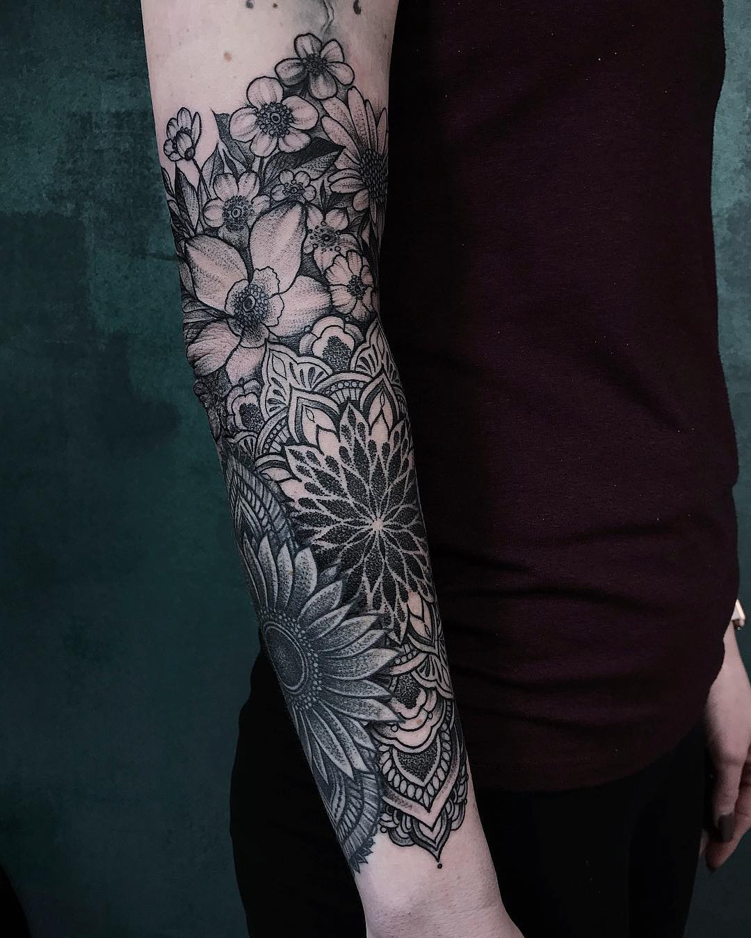 Wonderful Full Sleeve Floral Tattoo Design