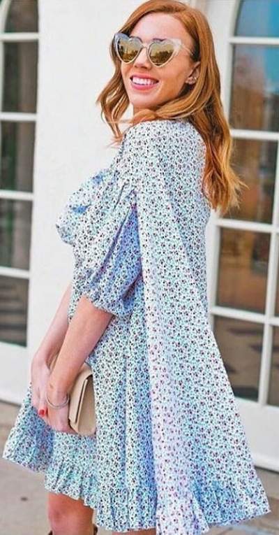 Casual Pastel Blue Floral Print Mini Dress With Heart Sunglasses