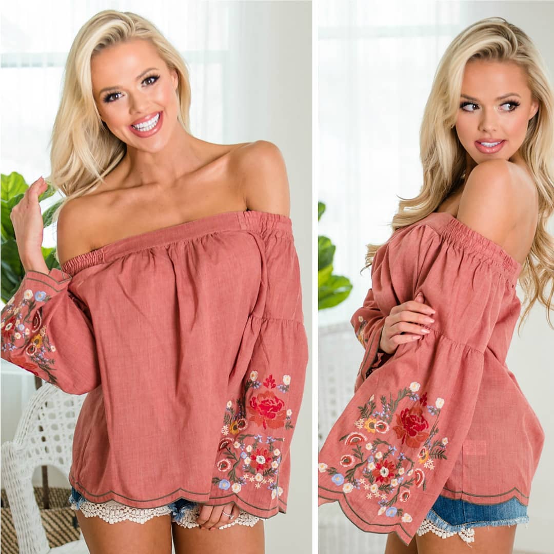 Chic Off Shoulder Flower Embroidered Flared Top And Denim Shorts