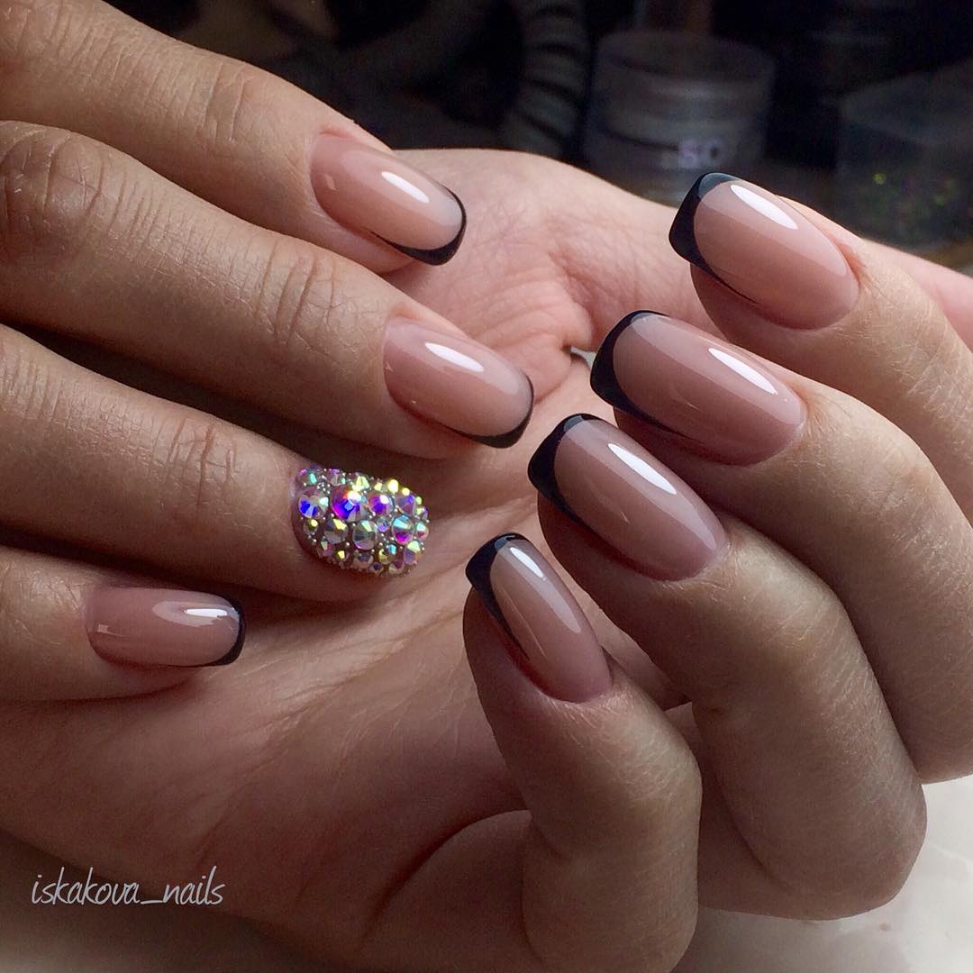 Fast And Easy Nail Art With Rhinestone