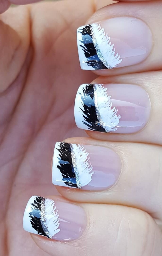 Lovely Black & White French Feathers Tips