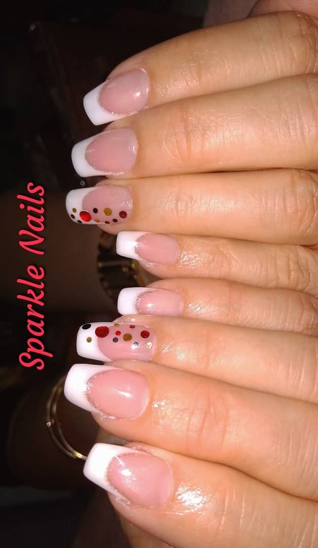 Lovely Summer Nail Art With Sparkles