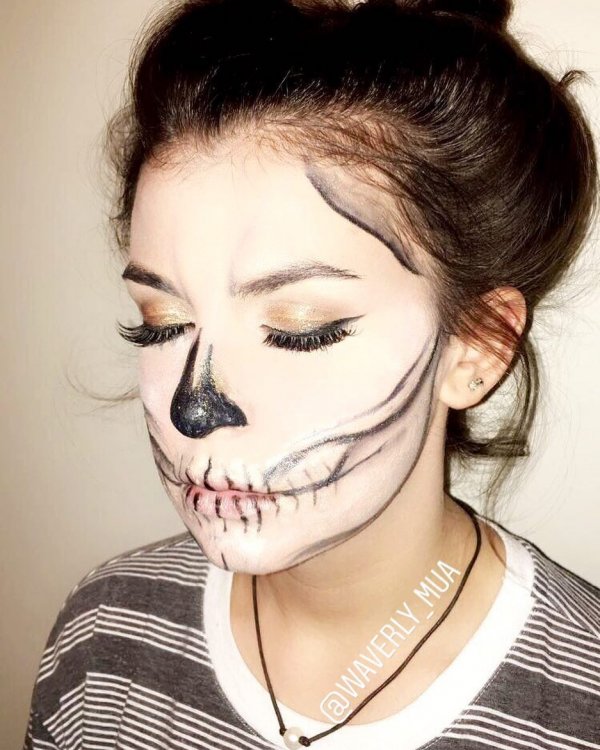Cute Sugar Skull Makeup Idea