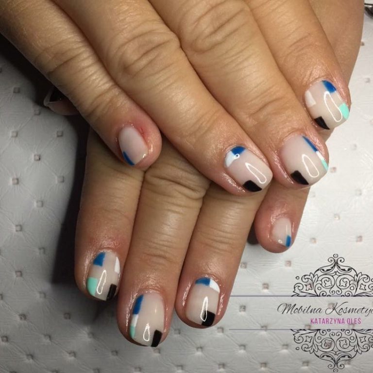 70 Geometric Pattern Nail Designs That You Will Love To Try - Blurmark