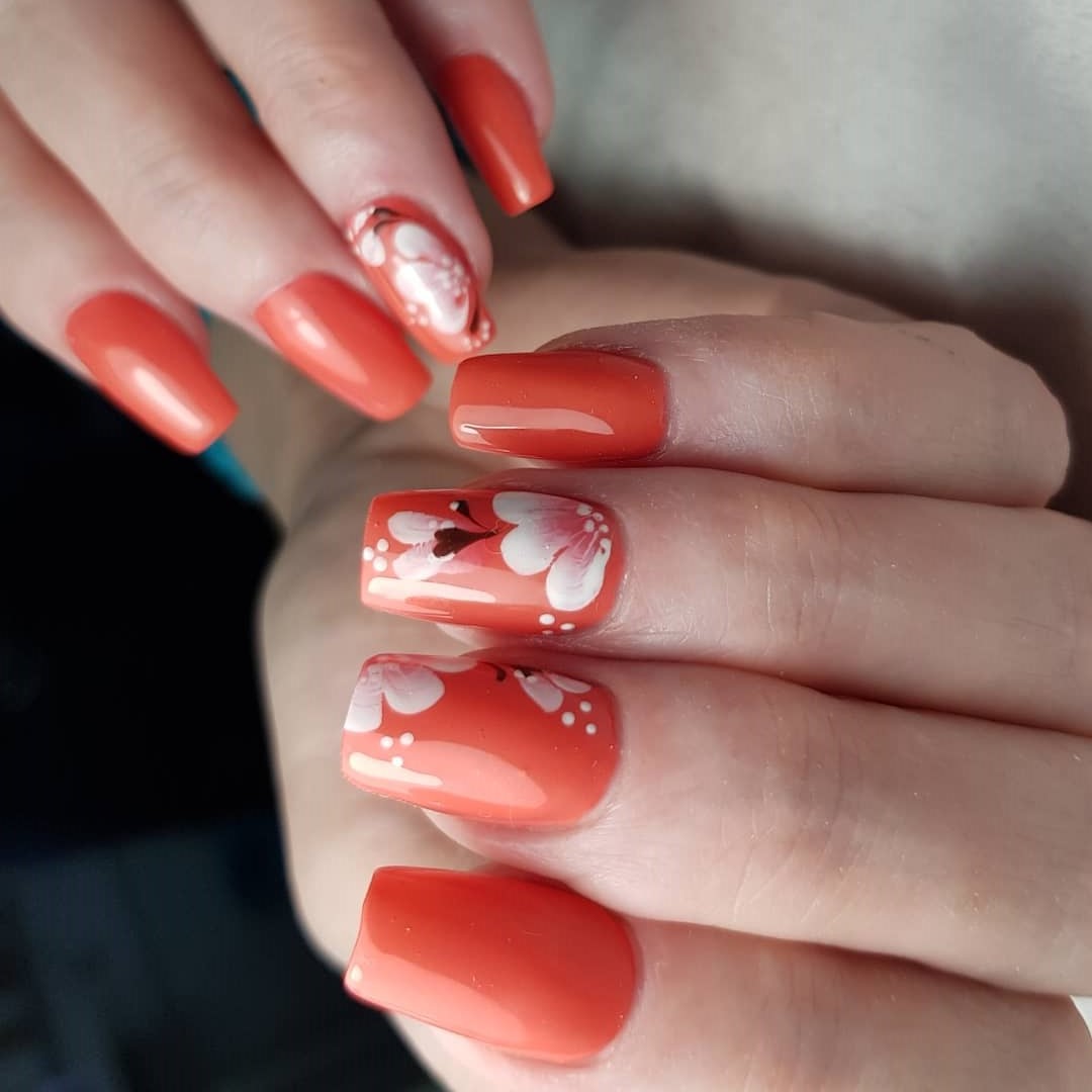 Fabulous Orange Nails With Flower