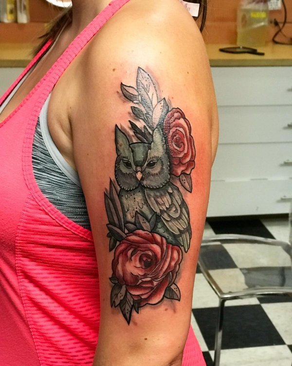 Greyish Owl Tattoo With Roses
