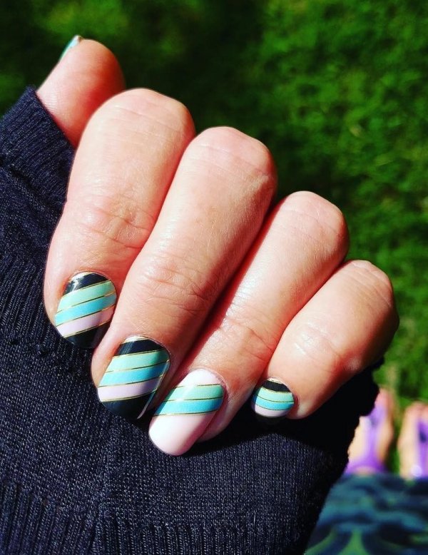 Wonderful Stripes Nails
