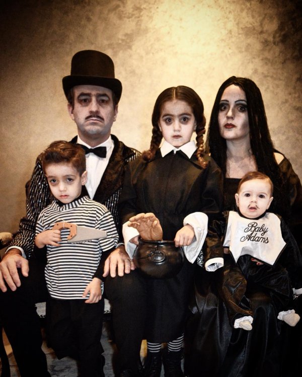 Adams family costume for Halloween. Pic by anacanales11