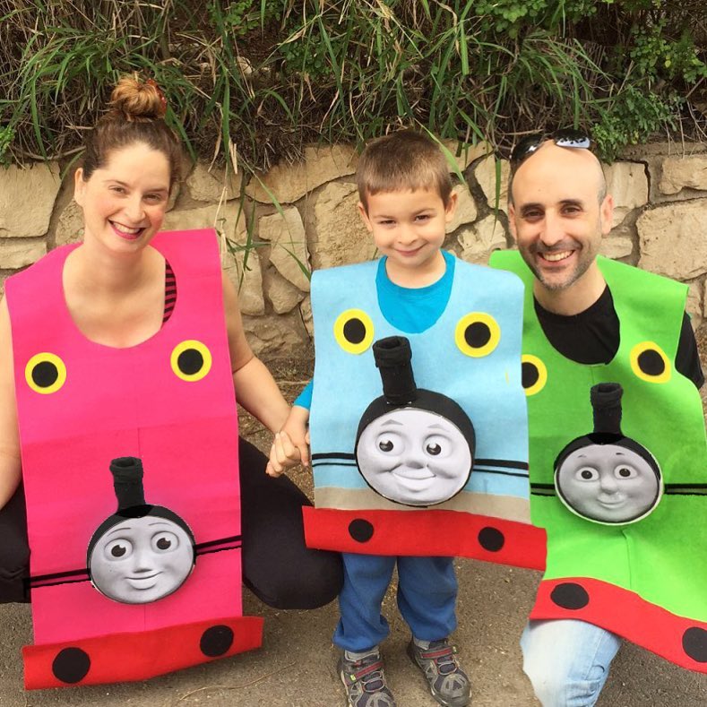 Funky diy Halloween family costume. Pic by efrat_de_botton