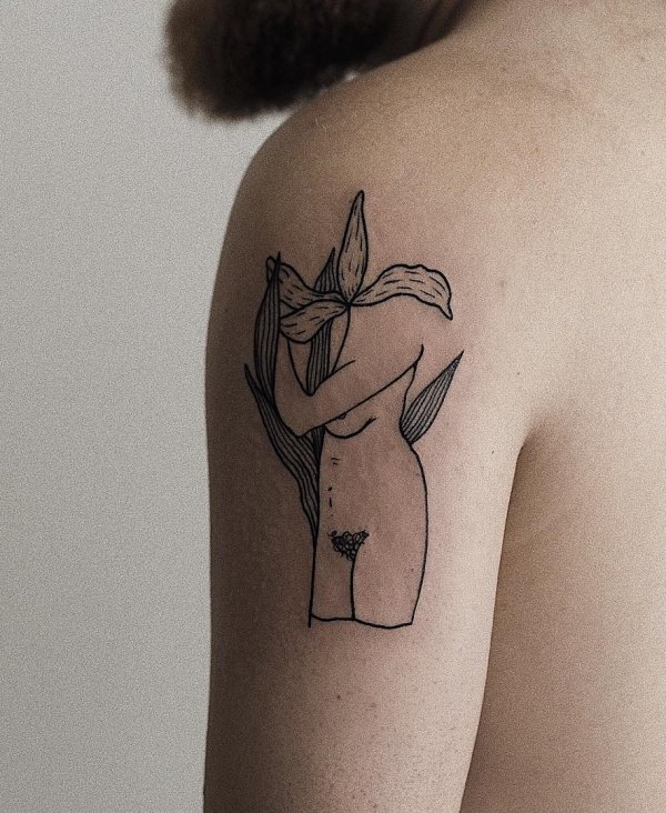 Superb feminist tattoo on half sleeve. Pic by moialena