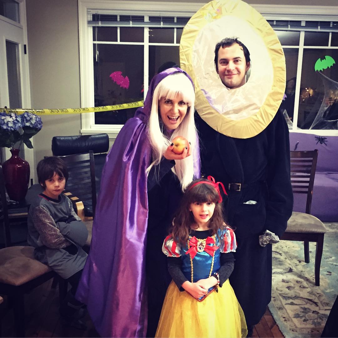 The snow-white family costume for Halloween. Pic by lalelilolu_studios