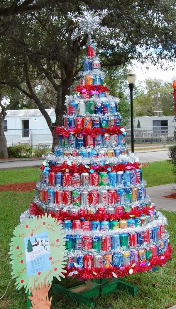 Amazing pop can Christmas tree.