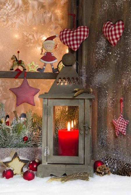 Awesome rustic Christmas window decoration.