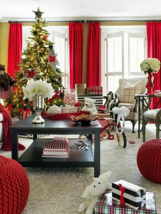 Marvellous living area decoration for Christmas.