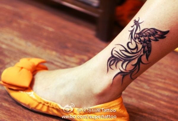 Butterfly style tattoo designed in such a creative aspect.